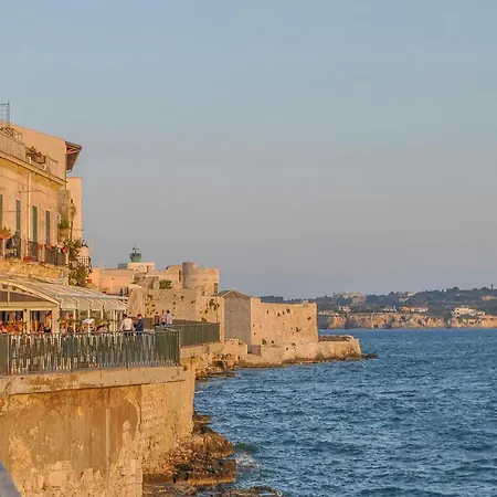 1 Bedroom Cozy In Siracusa * Syracuse